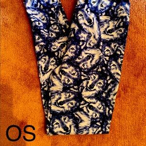 Unicorn wolf leggings!